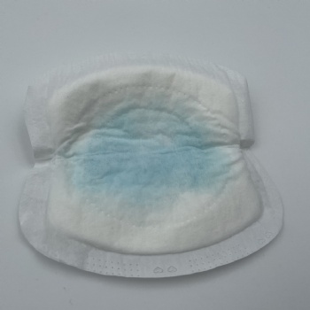 Breast pad for maternal mother